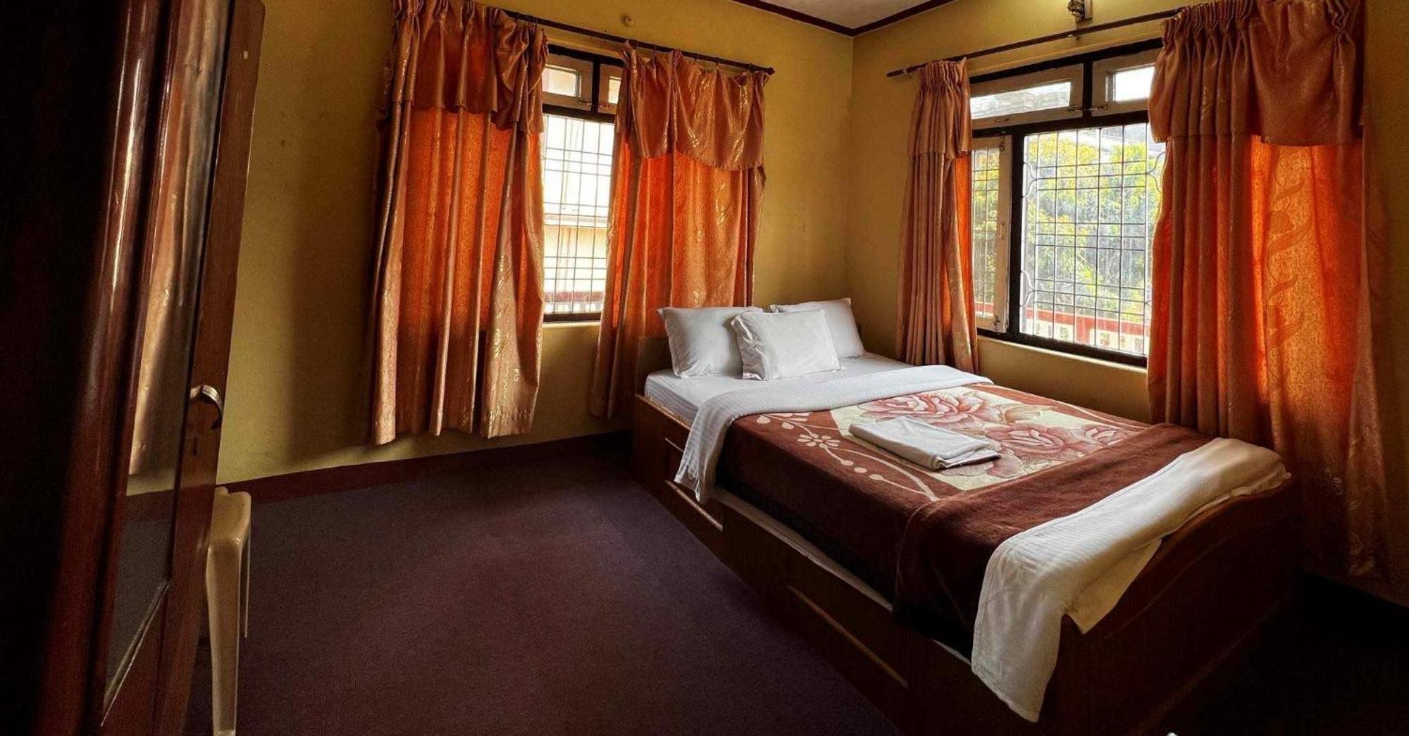 Geo Guest House Pokhara Ngoại thất bức ảnh